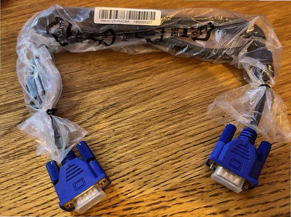 1,5m VGA SVGA Monitorkabel 15 Pin Stecker auf Stecker PC LCD Projektorkabel, Neu