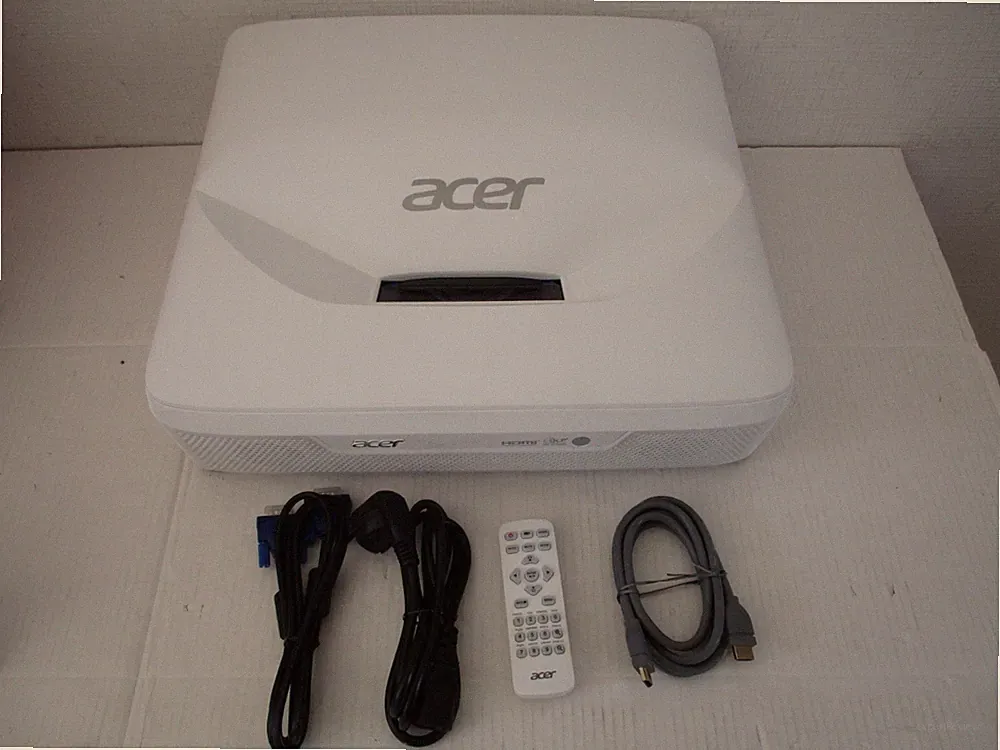 Acer ApexVision 812 DLP Beamer Laser Ultrakurzdistanz 4000 Lumen FullHD UHD