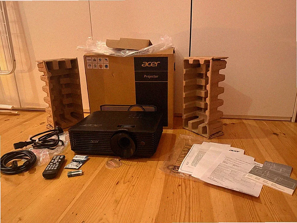 Acer Beamer H5385BDi