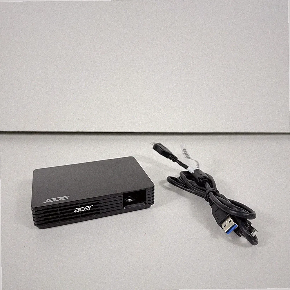 Acer C120 LED Projektor Emea CWV1109 getestet funktioniert super mit Netzteil tragbar klein