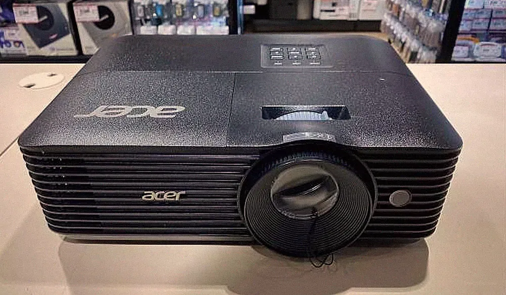 Acer DSV1912 DLP Beamer 4500 Lumen 4:3 Leinwand 800x600 Gebraucht
