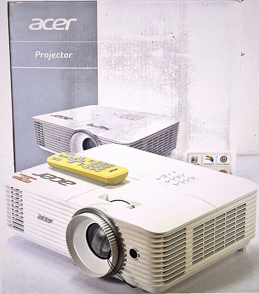 Acer H6521BD DLP Projektor Full HD 3D Beamer 3500 ANSI Lumen D1P1720