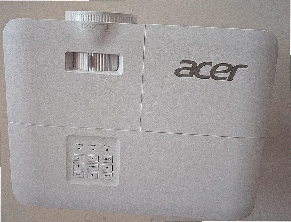 Acer H6542BDi Full HD Heimkino-Beamer - Weiß - wenig genutzt - top Zustand