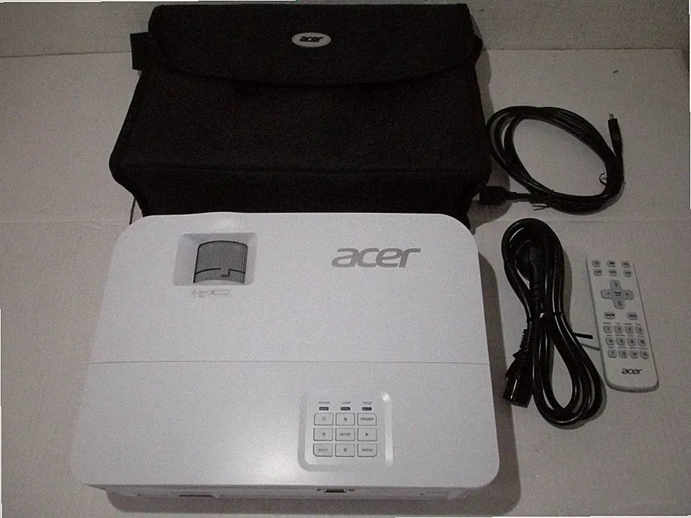 Acer H6815BD DLP Projektor Beamer 4000 ANSI-Lumen UHD MR.JTA11.001