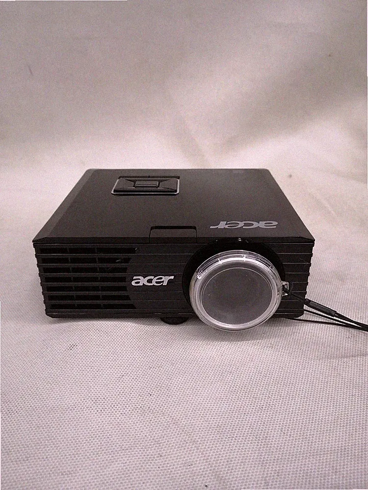 ACER K11 | Mobiler LED Projektor 200lm in gutem Zustand