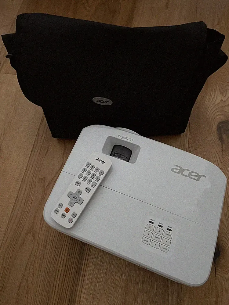 ACER P1350W Beamer. HD WXGA, 3.700 ANSI Lumen, 20.000:1 Kontrast TOP ZUSTAND