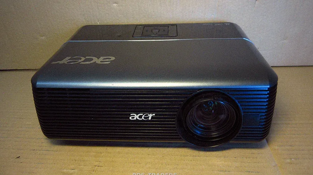 Acer P5271 Projector Beamer XGA DLP 3100 LUMENS HDMI - No Remote - LOOSE PARTS