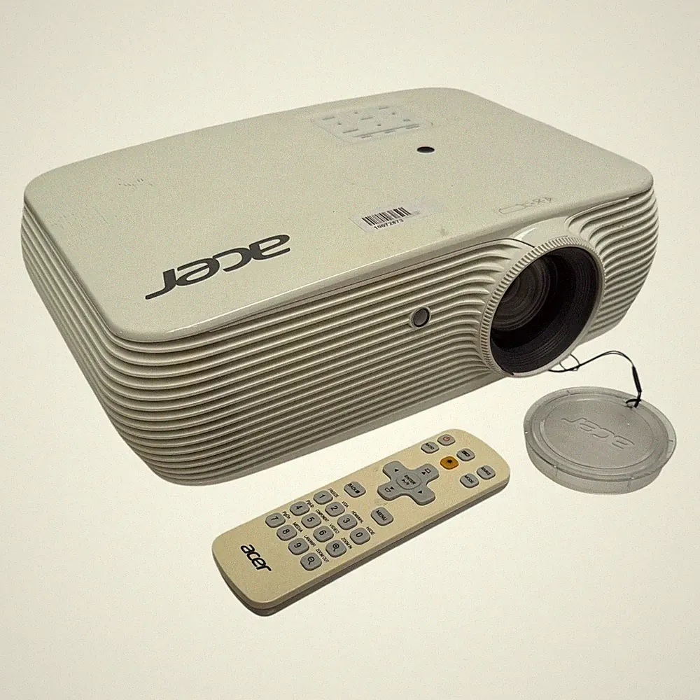 Acer P5530 DLP Beamer 4000 lumen FullHD 3D <2000 Stunden Fernbedienung