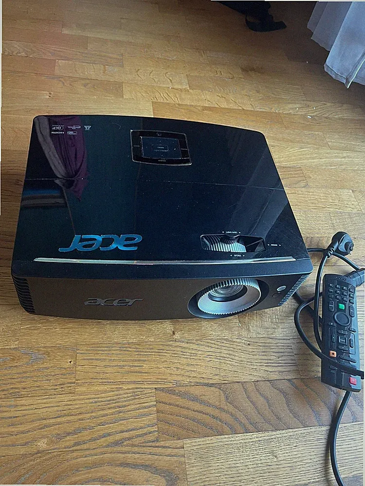 Acer P6200 Beamer 5000 Lumen 3D DLP Xga 1024x768 Pixel