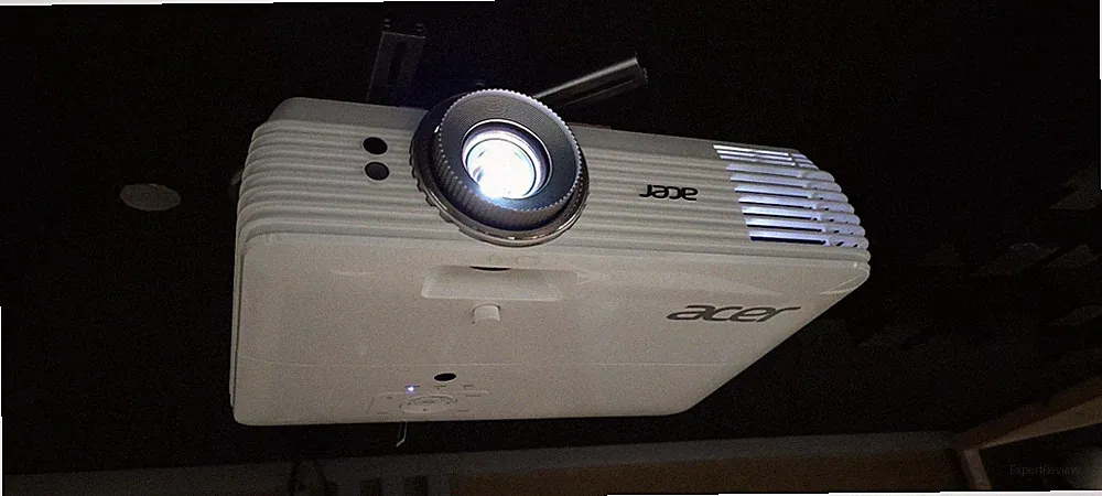 ACER V7850BD DLP Beamer - ca.500h - 4K, 3D,HDR Lens-Shift