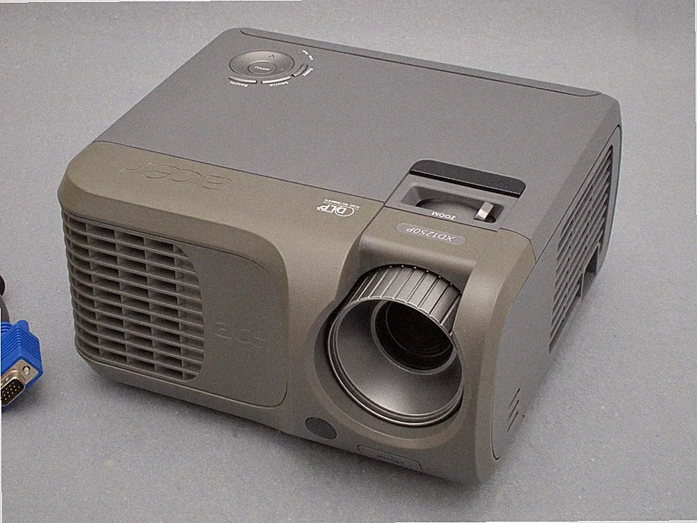 ACER XD1250 DLP Projektor - Kontrast 2200:1 - 2100 Ansi-Lumen - 16:9 - 1024x768
