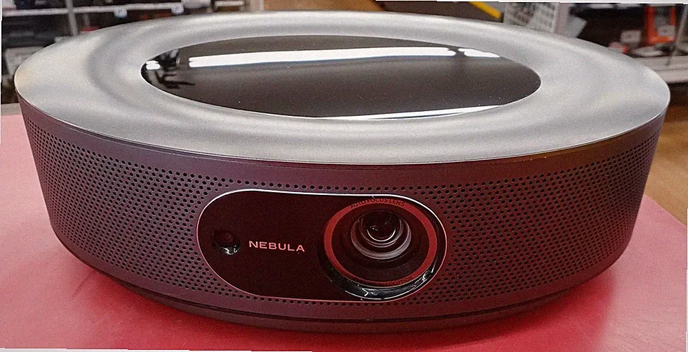 Anker Nebula Cosmos D2140 Smart Full HD 1080p DLP Projektor Gebraucht