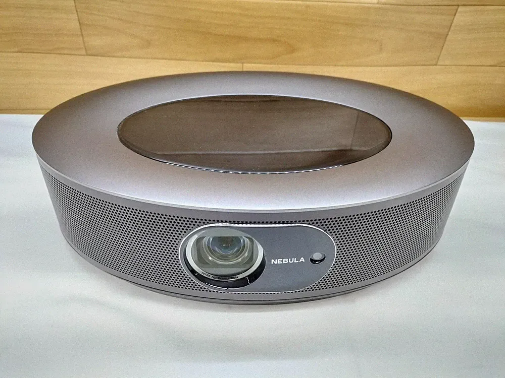 Anker Nebula Cosmos Max 4K HDR Android TV Projektor, 1500 ANSI Lumen