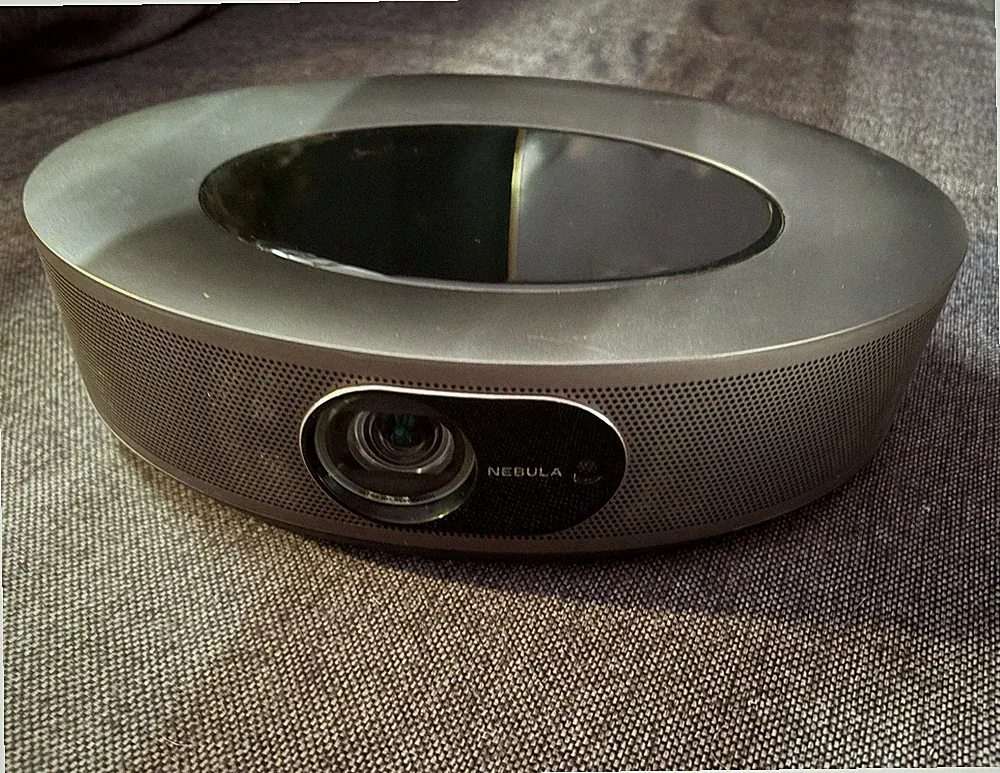 Anker Nebula Cosmos Max 4k Projektor/Beamer 1500 ANSI Lumen