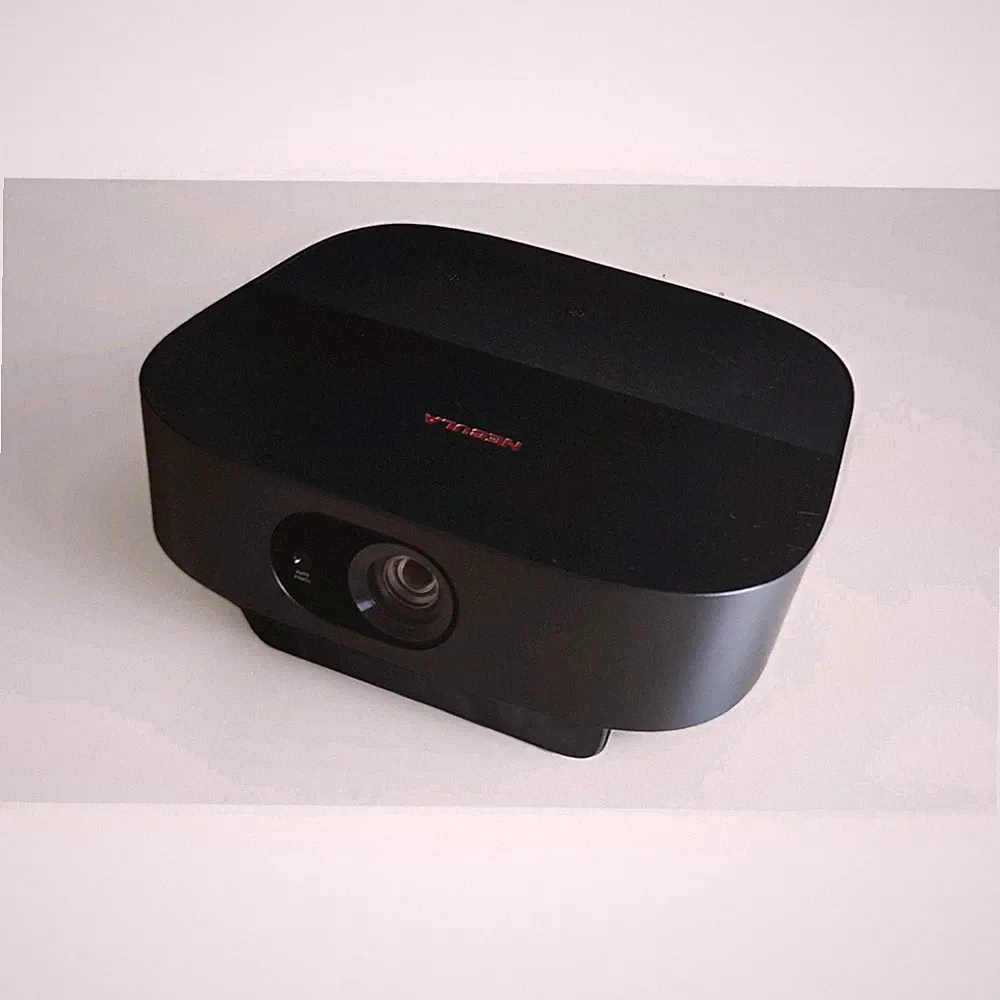 Anker Nebula Vega mobiler Beamer mit Akku Full HD