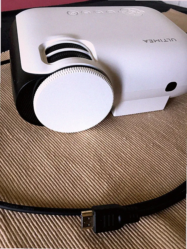 Apollo P20 Tragbarer 1080P Projektor ULTIMEA Beamer /wie neu