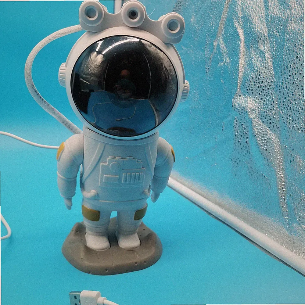 Astronaut Galaxie Projektor Sternnebel LED Nachtlicht Lampe - USB - TOP