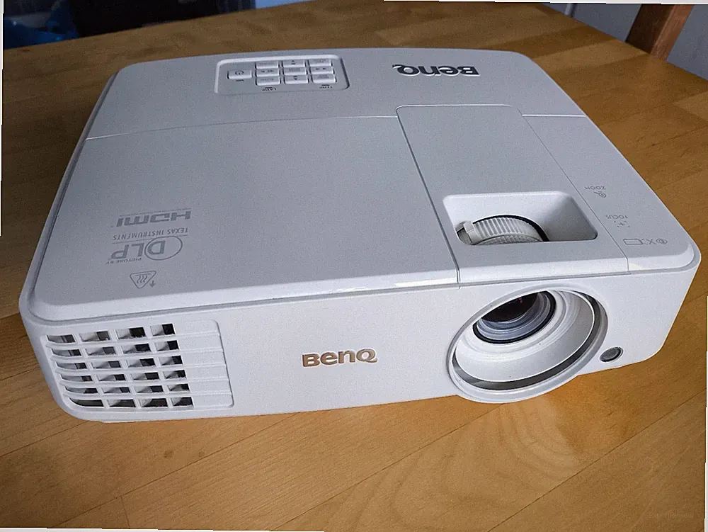 Beamer BenQ MS527 DLP SVGA 800 × 600 4:3 3D 3300 Lumen VGA HDMI - NEUE LAMPE