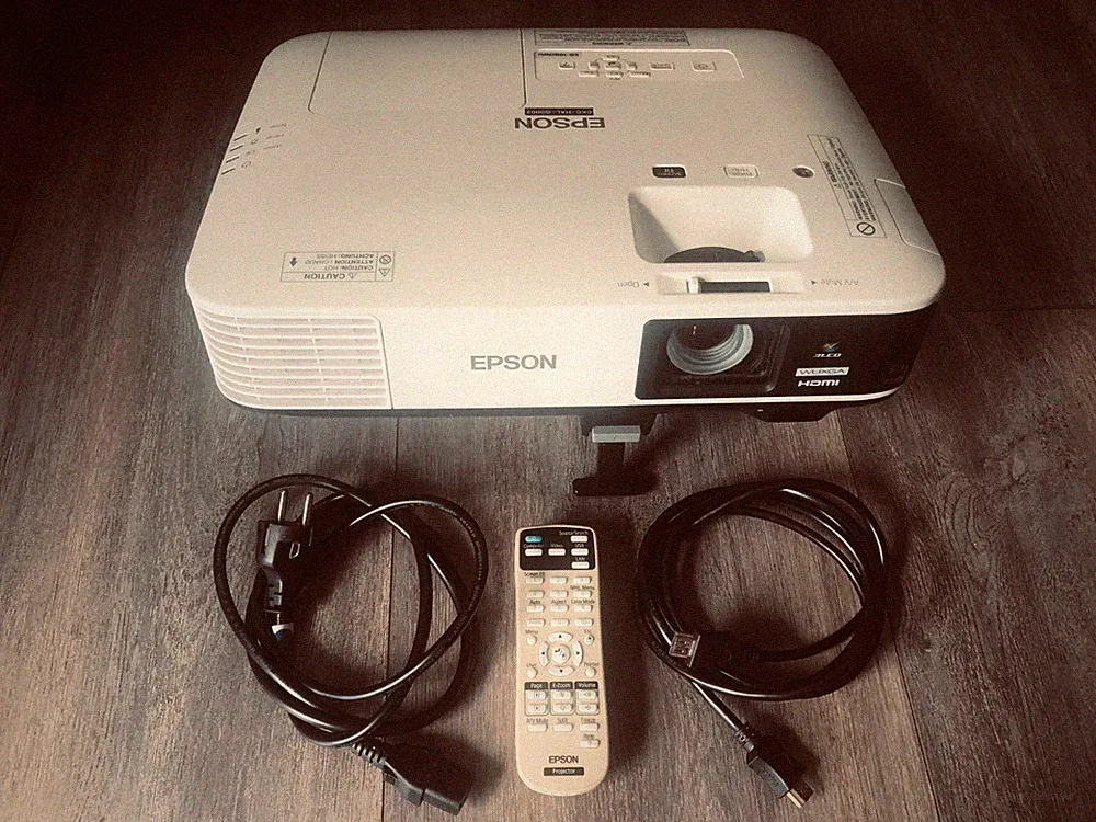 Beamer Epson EB1980WU (H620B) WUXGA Business-LCD Projektor 4400 ANSI-Lumen weiß