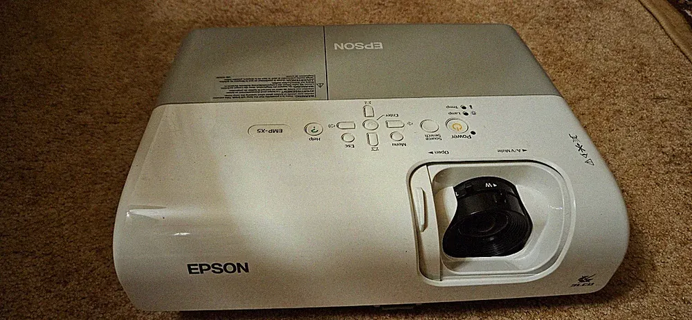 Beamer Epson EMP X5 mit Tasche