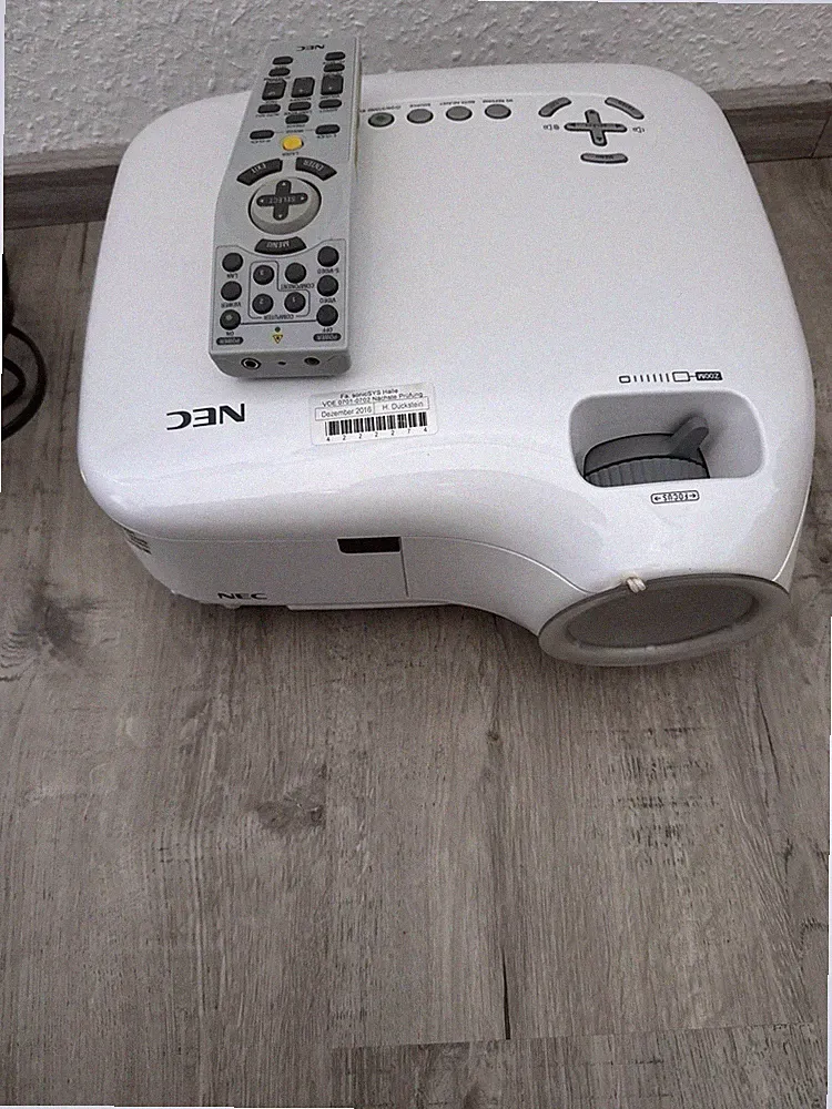 Beamer NEC LT280 253 Lampenstunden