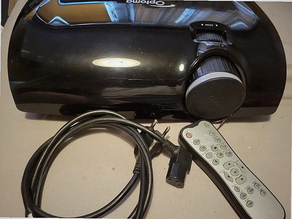 Beamer Optoma HD300X Full 3D 1080p FullHD BrilliantColor - Lampe 2100h