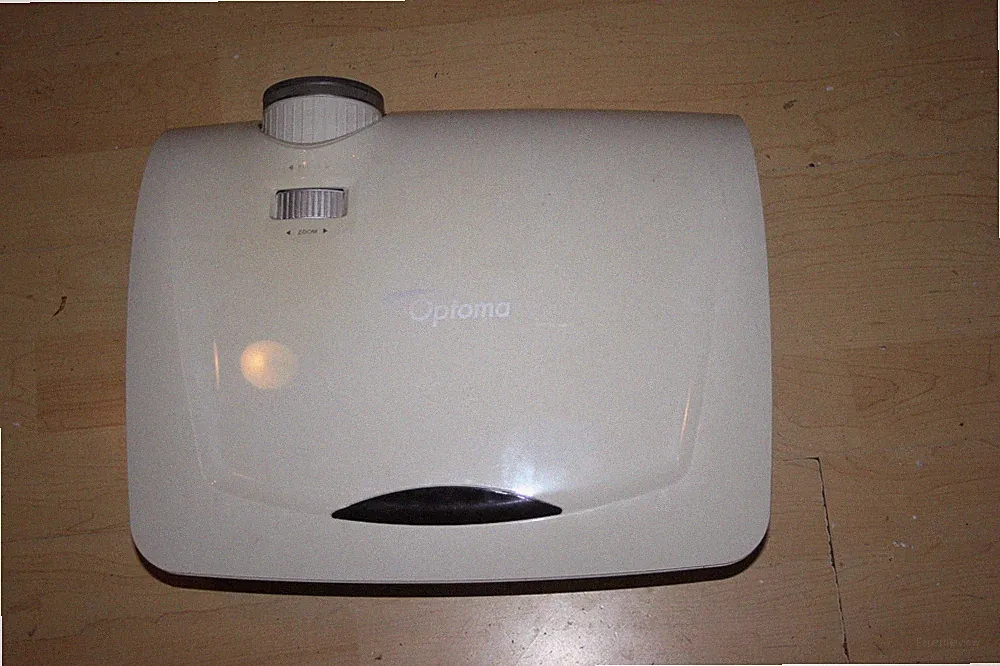 BEAMER Optoma HD33: 3D-Projektor mit Full-HD-Auflösung top , nur 50H !!