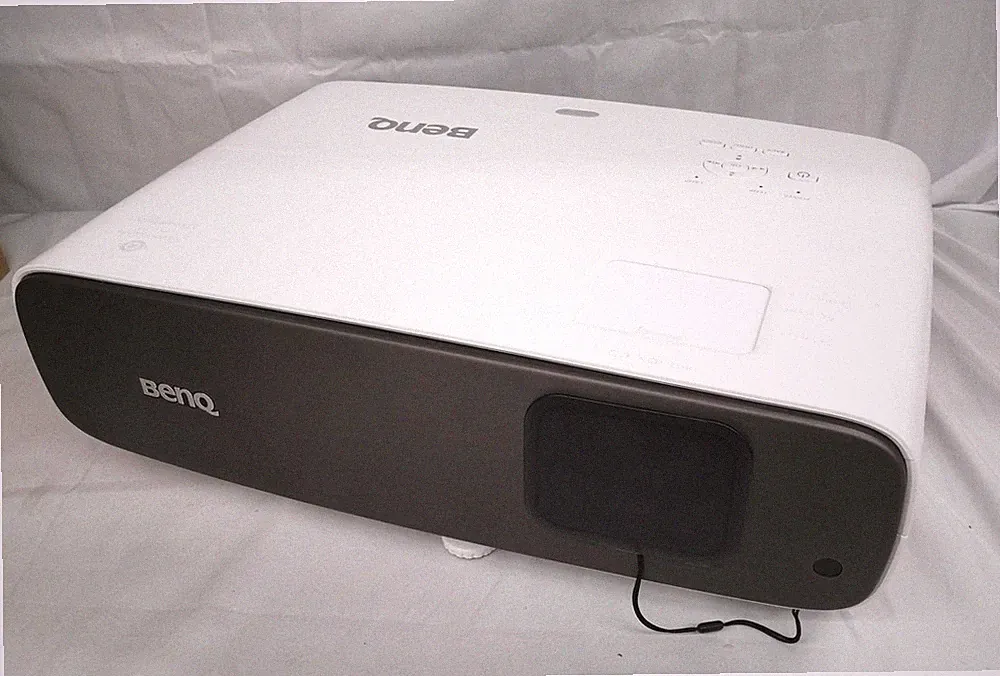BenQ HT3550 4K UHD Heimkino Projektor 2000 Lumen 16:9 Aspekt
