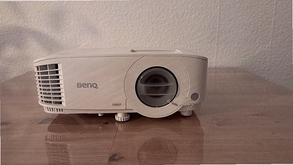 BenQ MH733 1080p DLP-Projektor