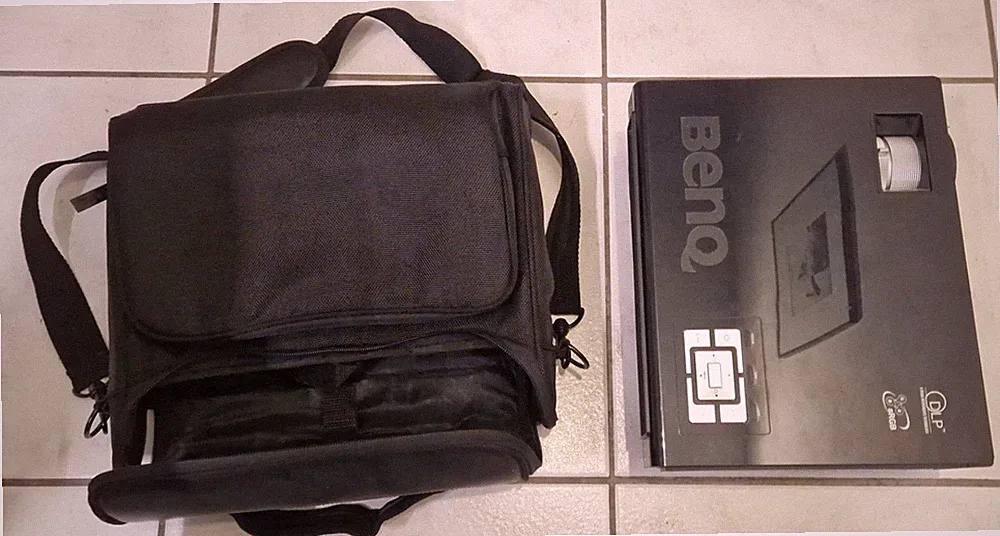 BENQ MP620p Professional Projektor Heimkino Beamer mit Tragetasche. Neuwertig
