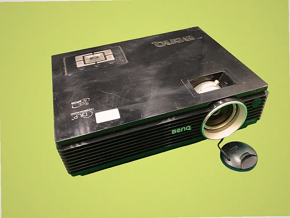 BenQ MP720P DLP Beamer 2500 ANSI Lumen XGA Heimkino HDMI Schwarz
