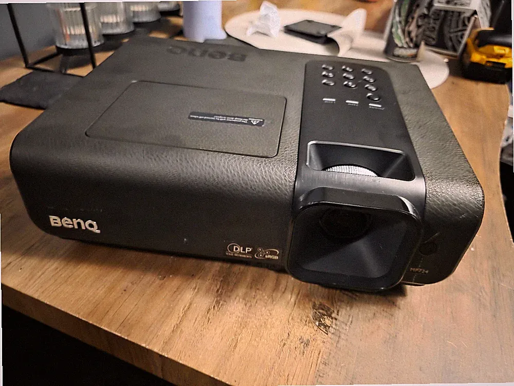 BenQ MP724 Beamer - voll funktionsfähig