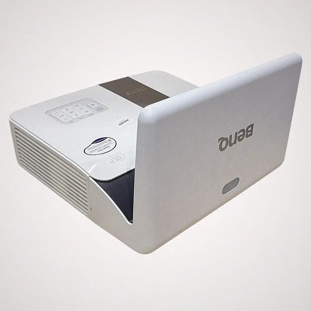 BenQ MW851UST DLP Beamer 2500 Lumen <2000 Stunden ohne Fernbedienung