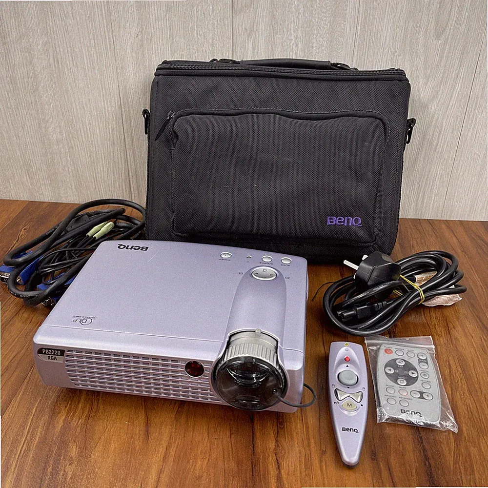 BenQ PB2220 XGA Projektortasche & Zubehör getestet & funktionsfähig