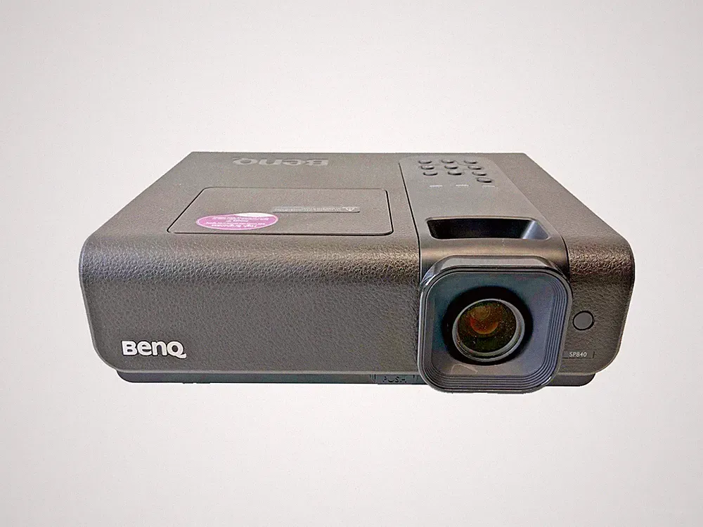 Benq SP840 Projektor Beamer - ohne Fernbedienung (LS-9171)