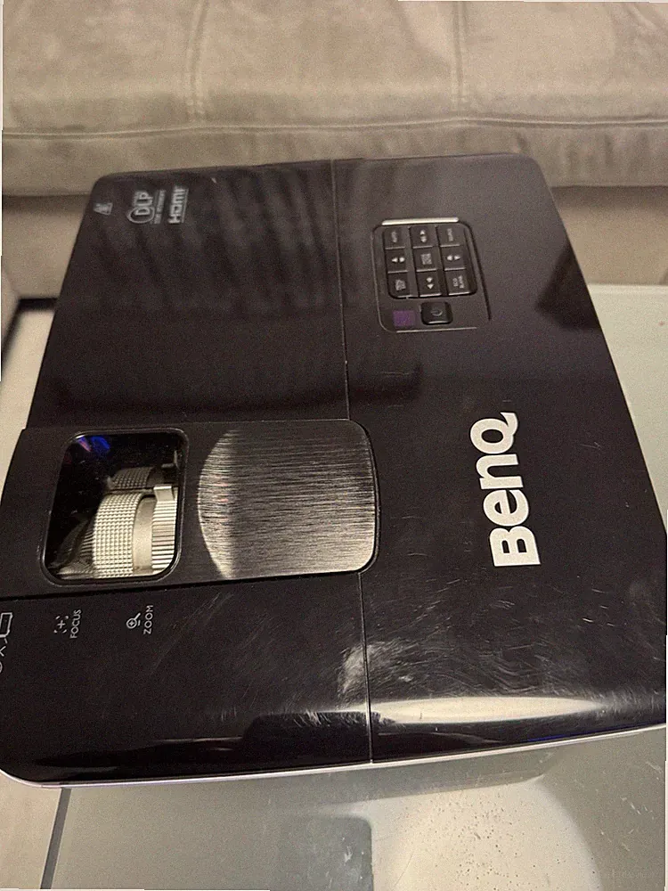 BenQ TH681 DLP Projektor