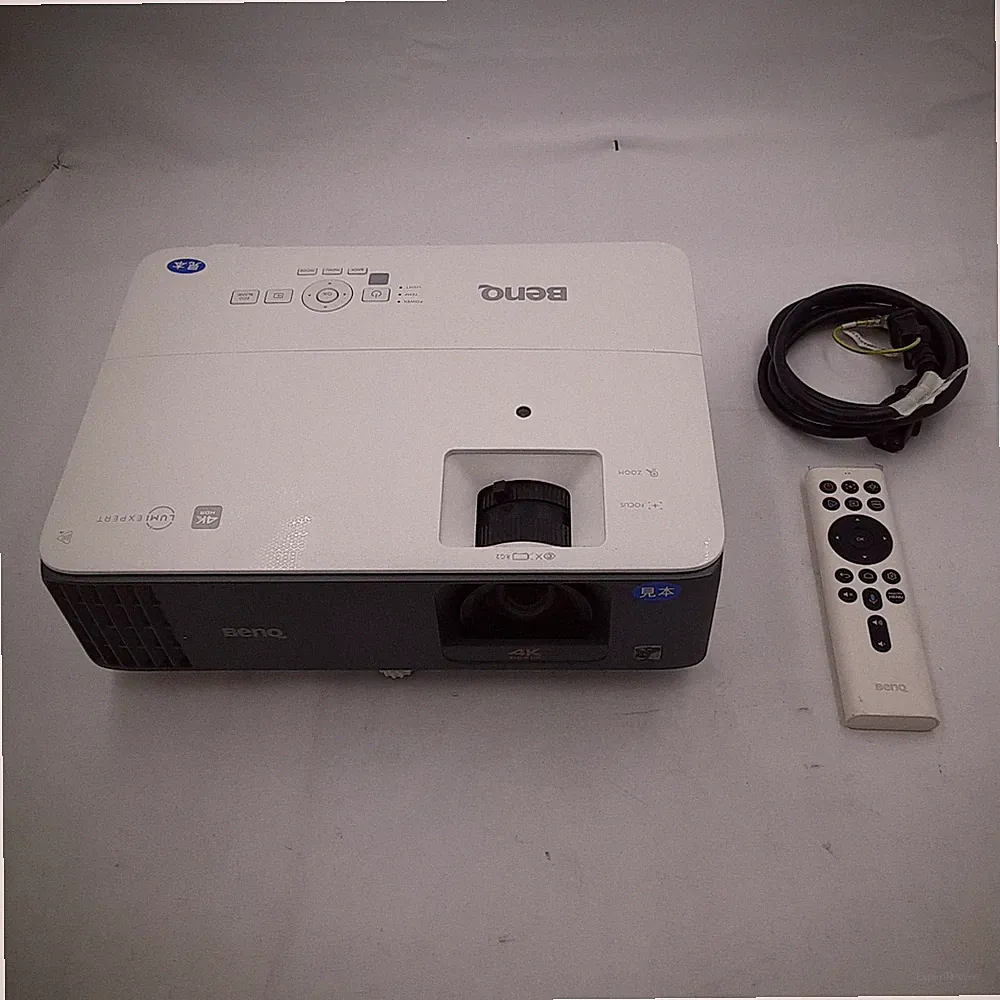 BenQ TK700STi 4K Gaming Projektor Kein Bild für Ersatzteile / Reparatur mit OVP