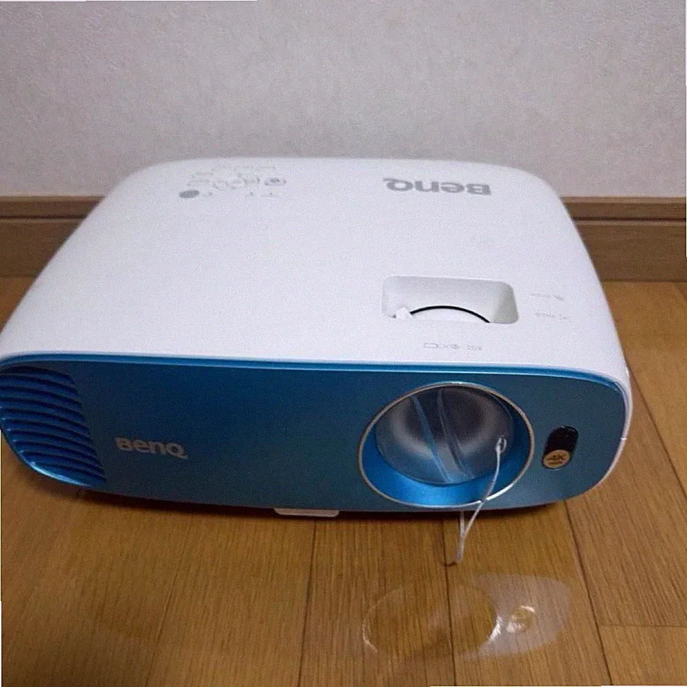 BenQ TK800 4K HDR Heimkino Projektor für Ersatzteile Reparatur Müll