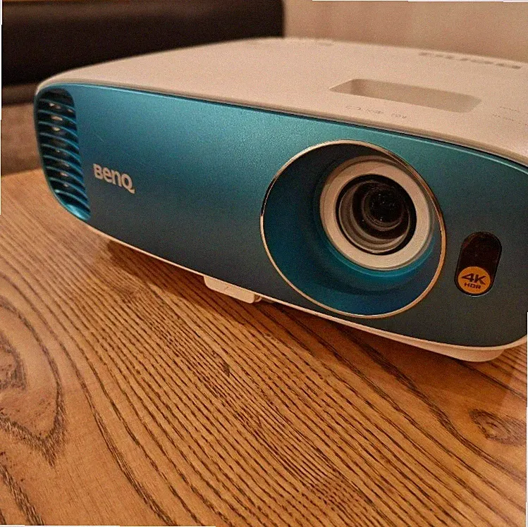 BenQ TK800M 4K UHD HDR DLP Projektor Junk Weiß/Schwarz Tote Pixel Getestet