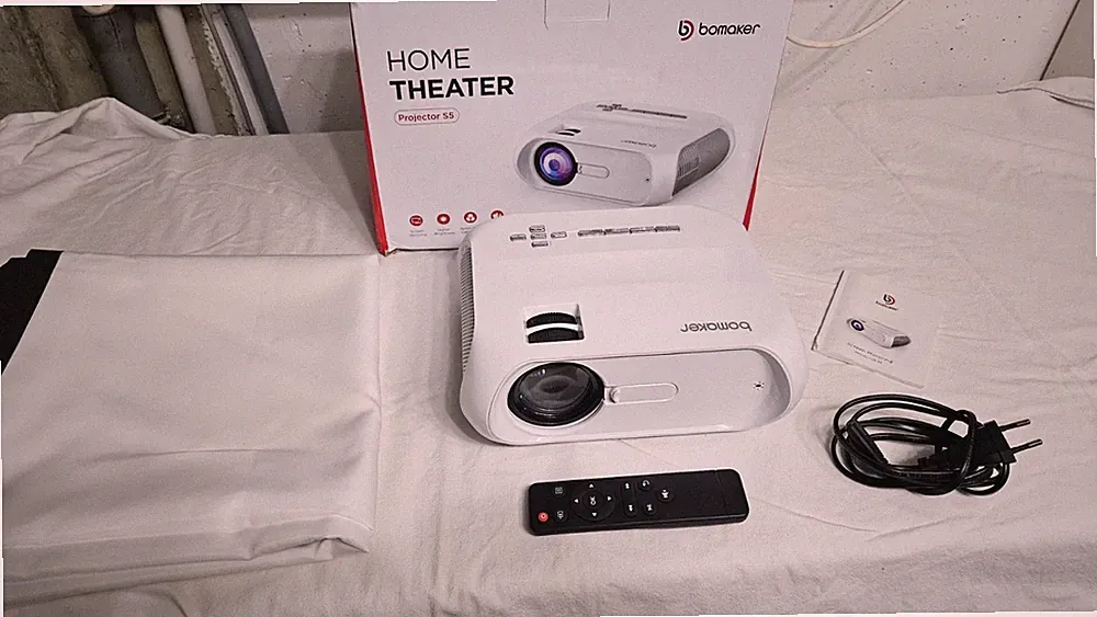 Bomaker Wifi Wireless Mini LED Projektor S5 Heimkino Beamer 1080P iOS/Android