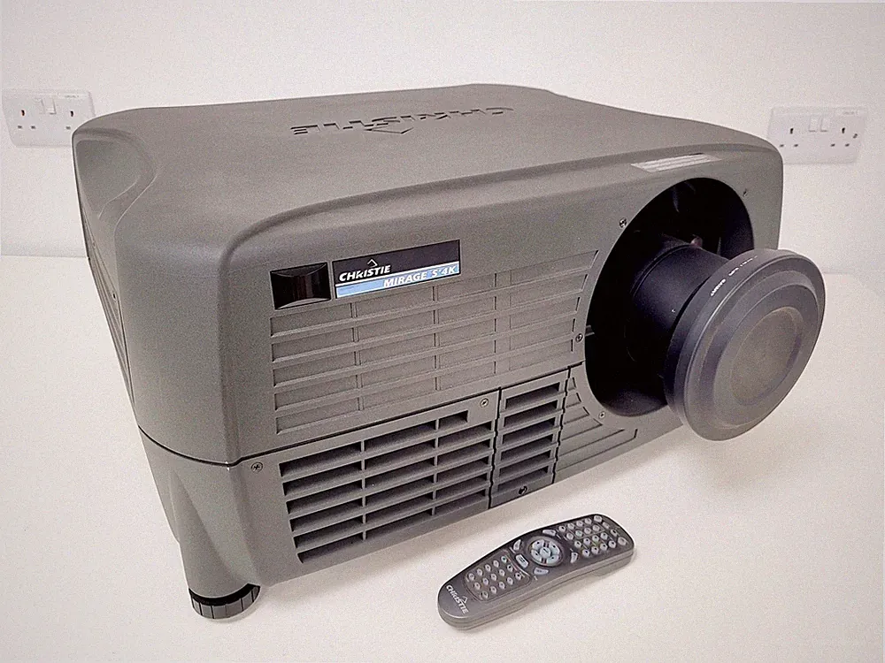 Christie Mirage S+4K Commercial Projektor