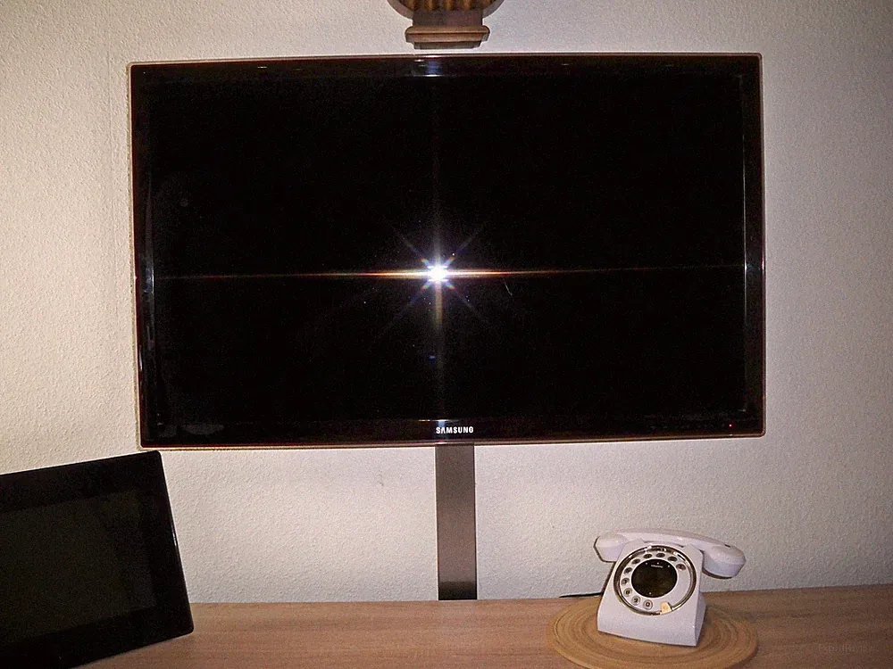 Design Kabelkanal Edelstahl für Fernseher TV LED Plasma Beamer 20 - 120cm neu