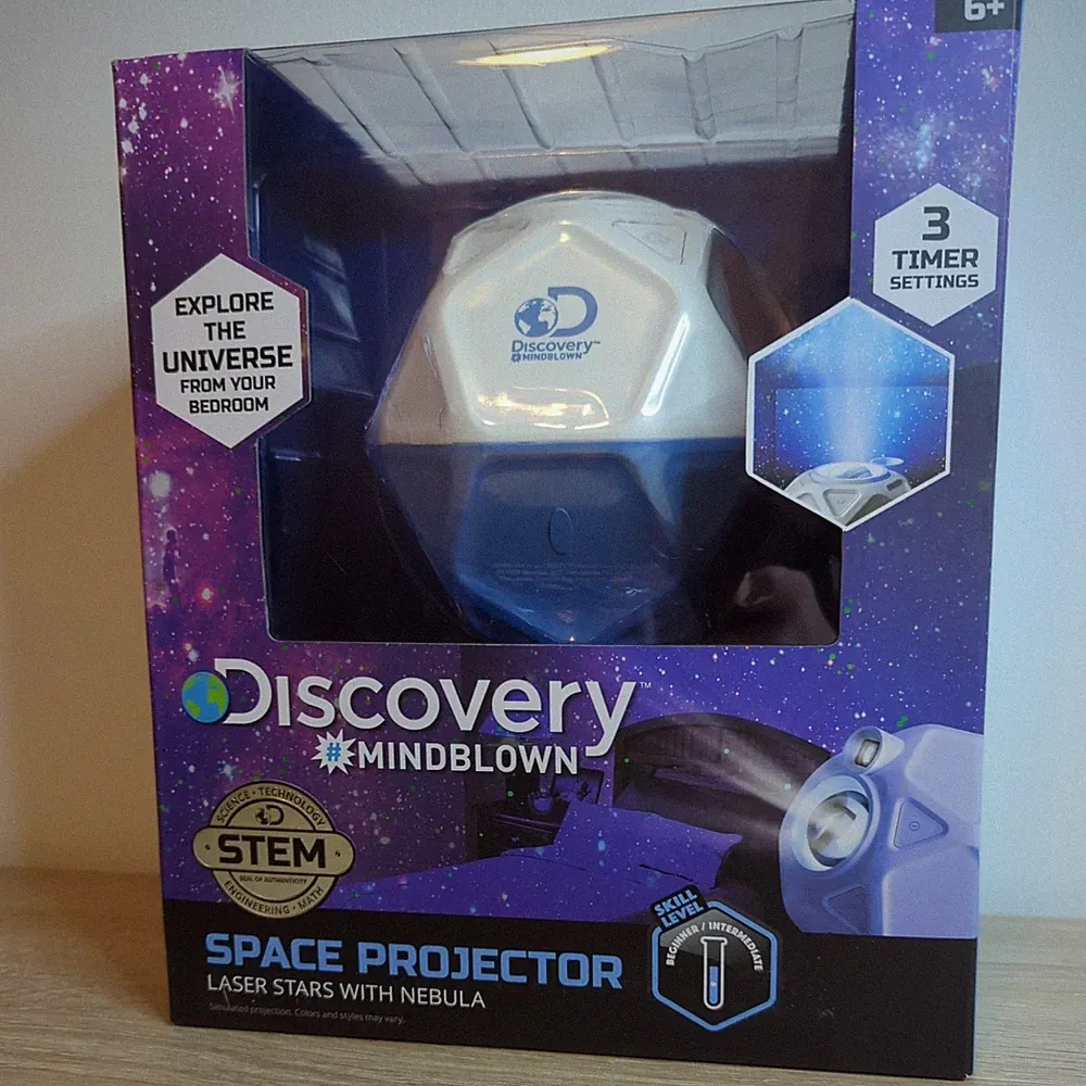 Discovery Mindblown Space Projektor Laser Sterne und Nebel Vorbau