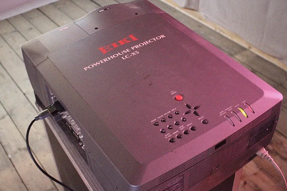 *Eiki LC-X5*3LCD Beamer Projektor projector 6500 Ansi Lens-Shift(Sanyo PLC-XF35)