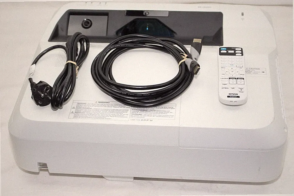 *EPSON EB-1450Ui*interakt.UKD Ultra-Kurzdistanz Beamer Projektor projector WUXGA