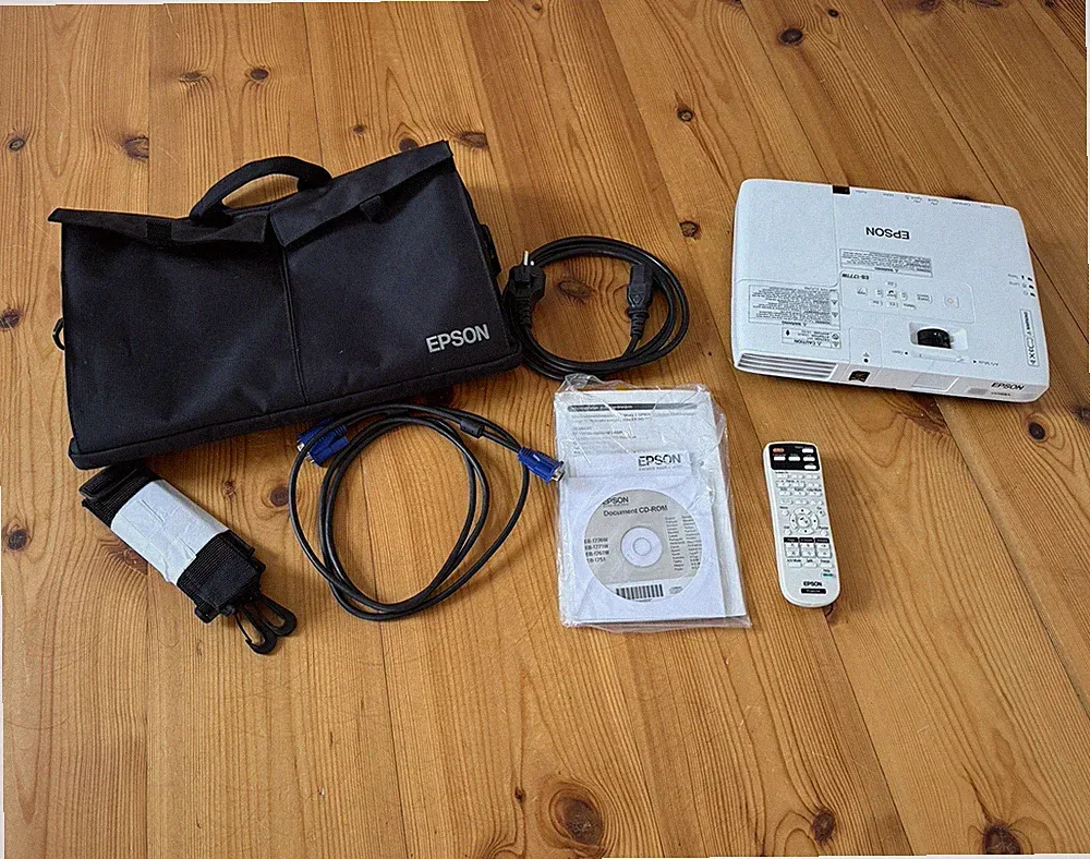 Epson EB-1771W 3LCD WXGA Desktop-Projektor weiß HDMI USB Fernbed. Tasche