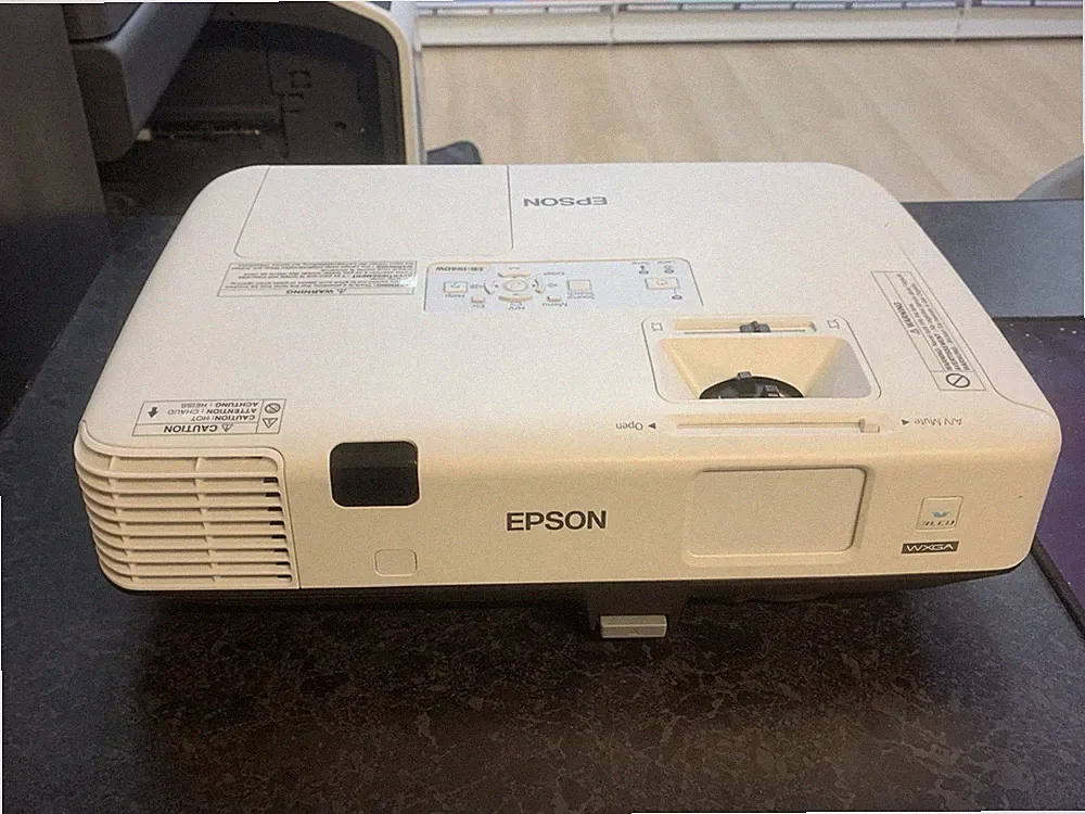 Epson EB-1940W LCD WXGA Konferenzraum Projektor