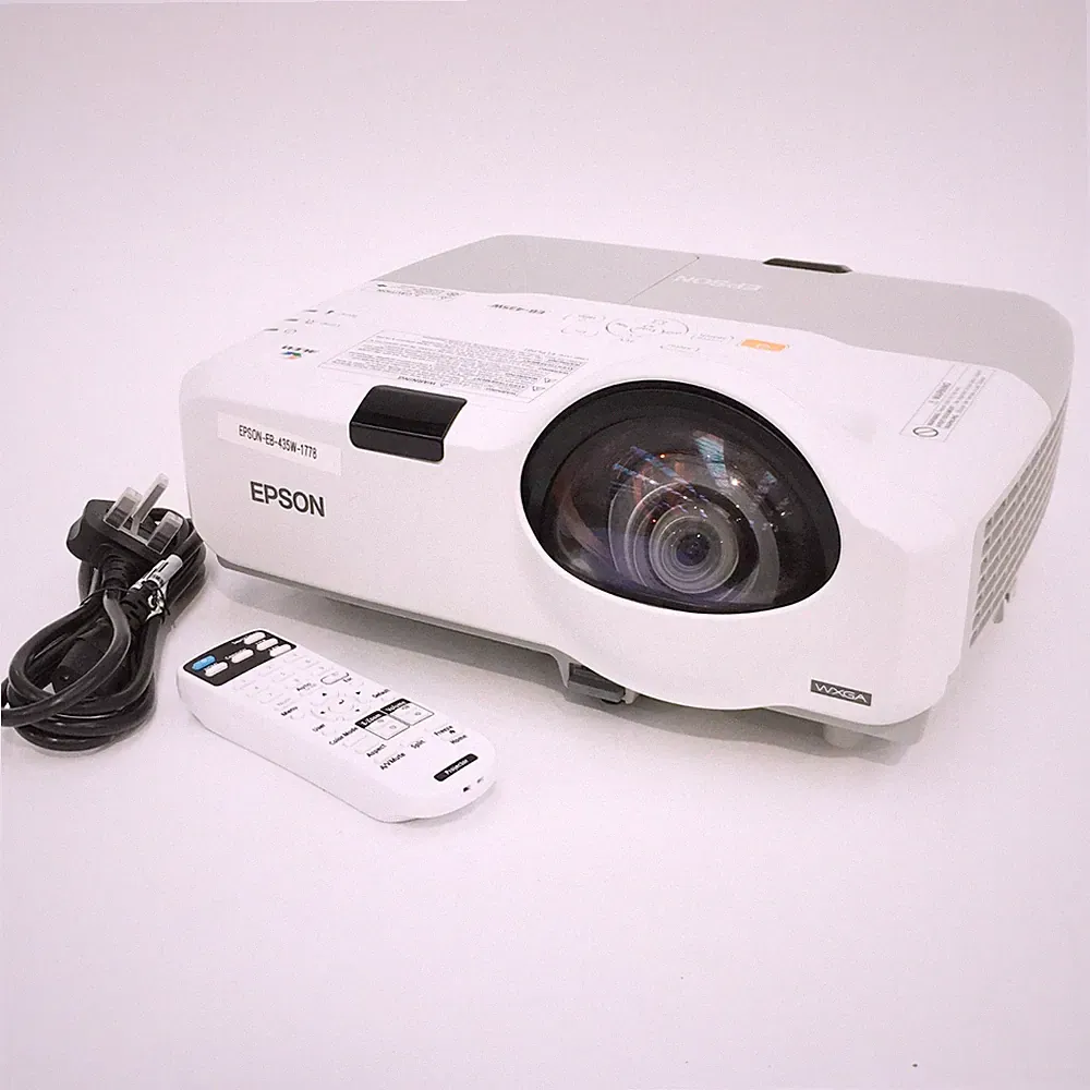 EPSON EB-435W 3000 Lumen Kurzdistanzprojektor + Fernbedienung