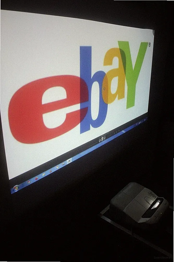 *Epson EB-470 (H456B)* 0,33:1 Ultrakurzdistanz UKD UST Beamer Projektor 2600Ansi