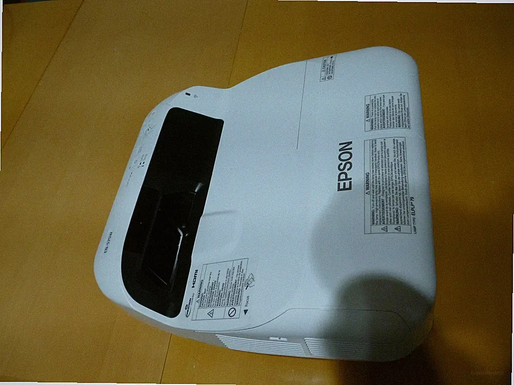 Epson EB-575W Kurzdistanz Beamer WXGA HDMI Projektor NEU in OVP komplett